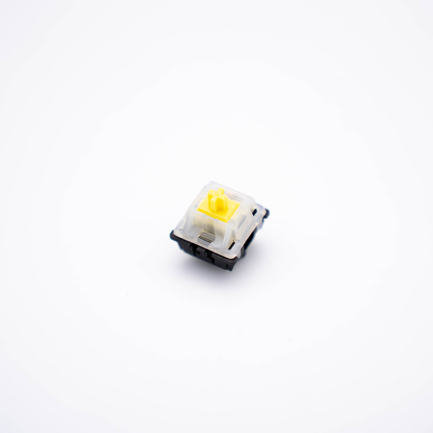 Gateron Milky Yellow Linears